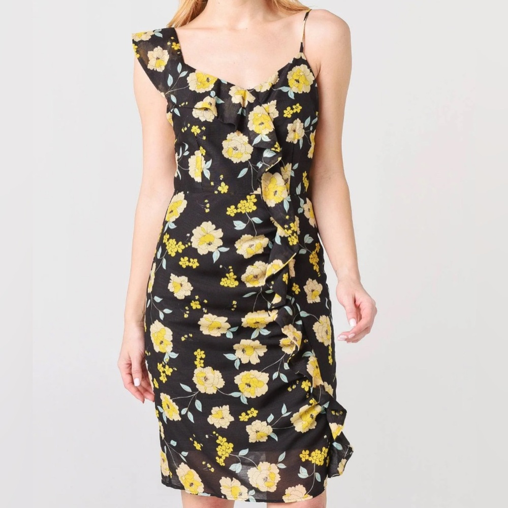 Cupcakes and Cashmere Floral Black and Yellow Dress